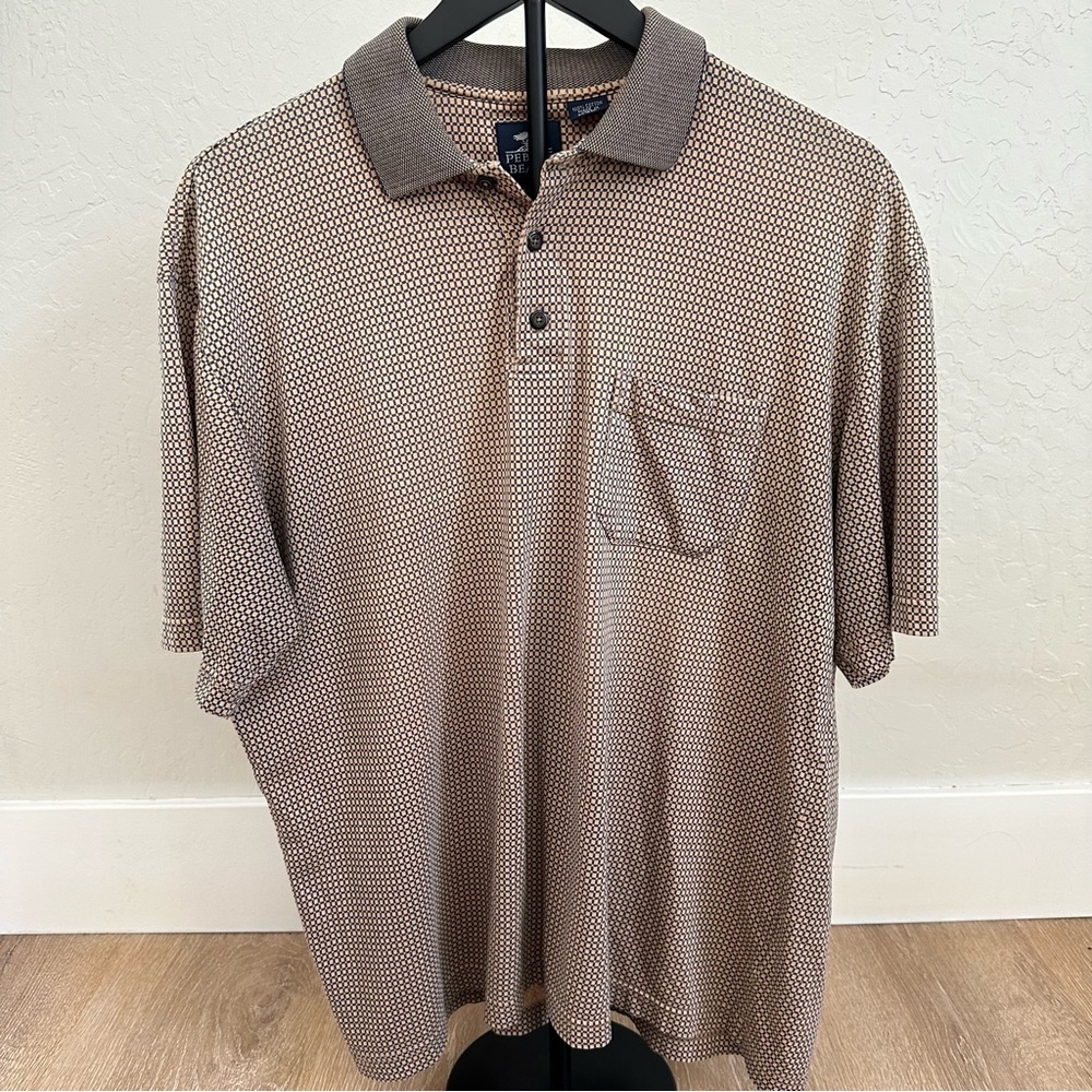 Pebble Beach Tan and Brown Patterned Polo Shirt. Size Medium